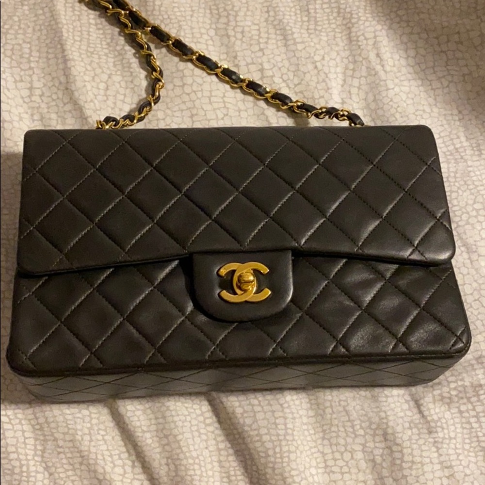 Chanel medium double flap